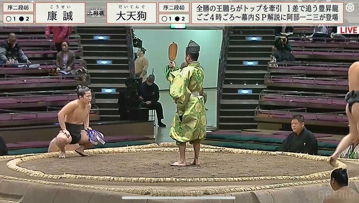 【写真・画像】「決まり手はイナバウワー」16歳の“天才”力士、土俵際の絶体絶命から驚異的な“のけ反り”で大逆転「マトリックスやん」「身体能力激ヤバ」　1枚目