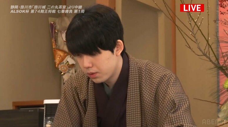 藤井聡太王将、新年初タイトル戦を白星発進！“無敗の地”掛川で挑戦者・永瀬拓矢九段に逆転勝利 シリーズ成績1勝0敗に／将棋・王将戦第1局