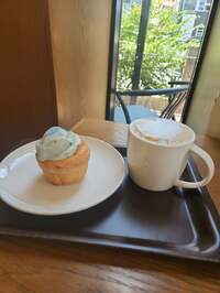 武東由美　『STARBUCKSで聞いた衝撃話』