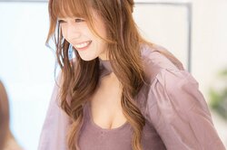 天心VS武尊の"号泣Fカップラウンドガール"が合コンに登場！ ふと見せた素顔にヒロミ「カワイイ～やば」と悶絶