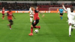 なぜ右サイドに左ＷＢが！？「ワールドクラスだ」「バルサは買い戻すべき」急加速ダイアゴナルラン→お洒落ヒールパスで決勝ゴール演出の瞬間