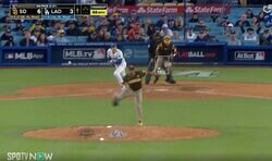 一体、何が起こった…！？ 大谷翔平、ありえない動きをするボールが話題に　ヤバすぎる軌道で変化する“超高速打球”に球場騒然 「トルネード打球」「ドライブかかってる？」