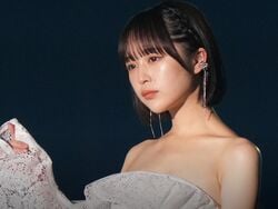 なえなの、美デコルテ＆美脚あらわな湖を意識したファッションに反響「かわいくて大好き」地元静岡のステージで歓喜の声