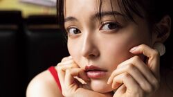 『仮面ライダーガッチャード』で悪役を演じた坂巻有紗、レトロ＆ガーリーなグラビア 『旬撮GIRL Vol.21』誌面カット公開