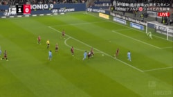 「レベチ」「うますぎる」日本代表MFのテクニカル突破→優しいパスにファン心酔！鈴木唯人の華麗な“アシスト未遂”が話題