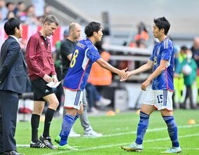 SNS上で日本代表選手たちに相次ぐ称賛！ 原口元気の鎌田大地へのシュールな一言が見逃せない!……斎藤工ら芸能界からの反応も