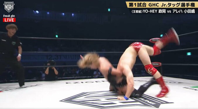 「首もげる」ファン困惑の“衝撃的”ラスト 壮絶に散った挑戦者…“3秒垂直”停止に「200点の受け身」驚きと称賛相次ぐ 3枚目