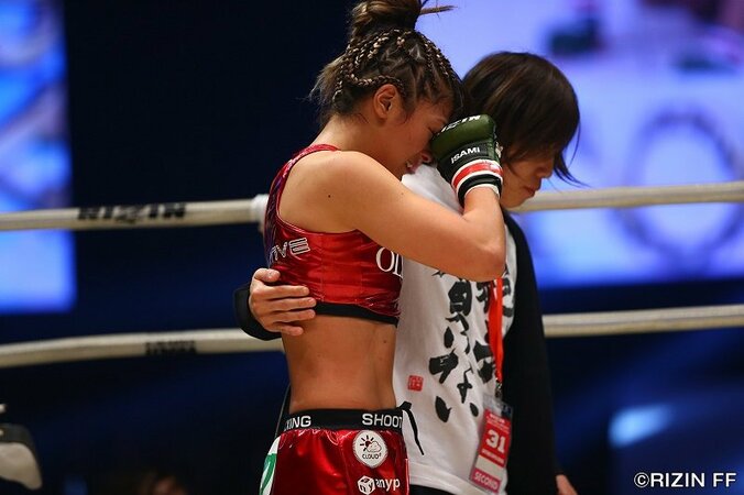 無敗のツヨカワ女王・RENAが敗れる大波乱　2018年もRIZIN女子戦線から目が離せない 1枚目