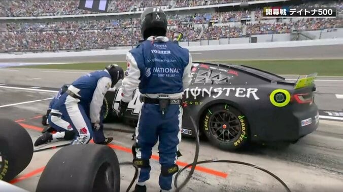 ホイールが止まってない…まさかの事態も“他人のピット”で「締めてもらいました」 信じ難い珍事に現役レーサーも驚き「ないですね（笑）」 3枚目