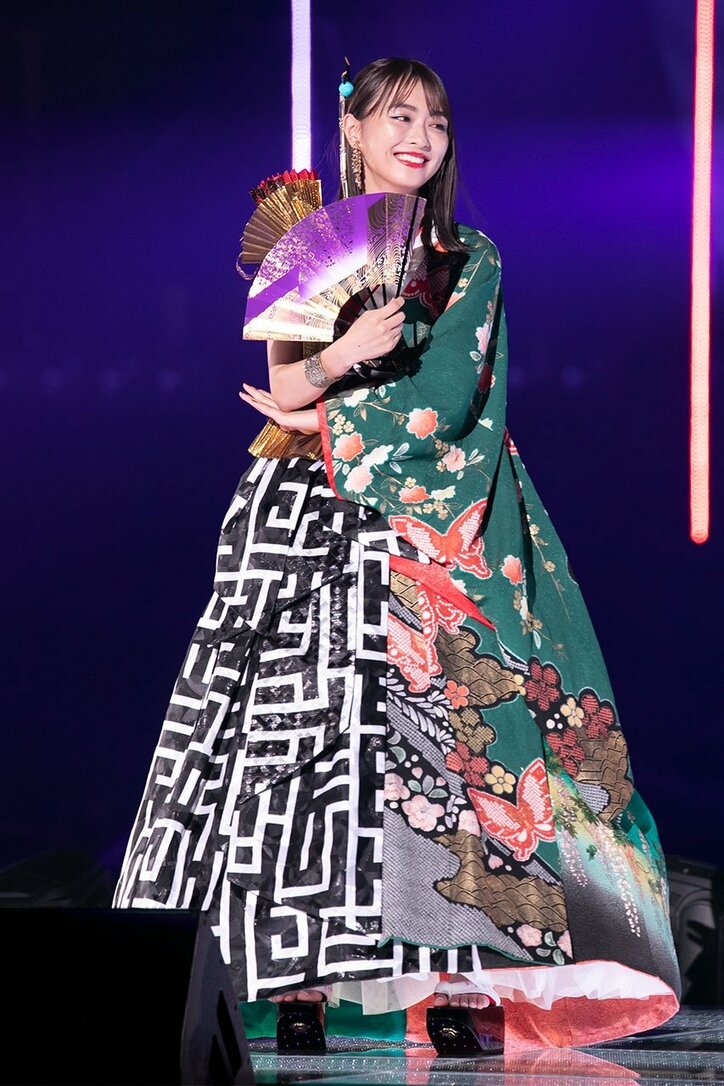 山崎賢人、さいたまスーパーアリーナに立つ！ サプライズ登場に大声援『TGC2018A/W』【画像集】