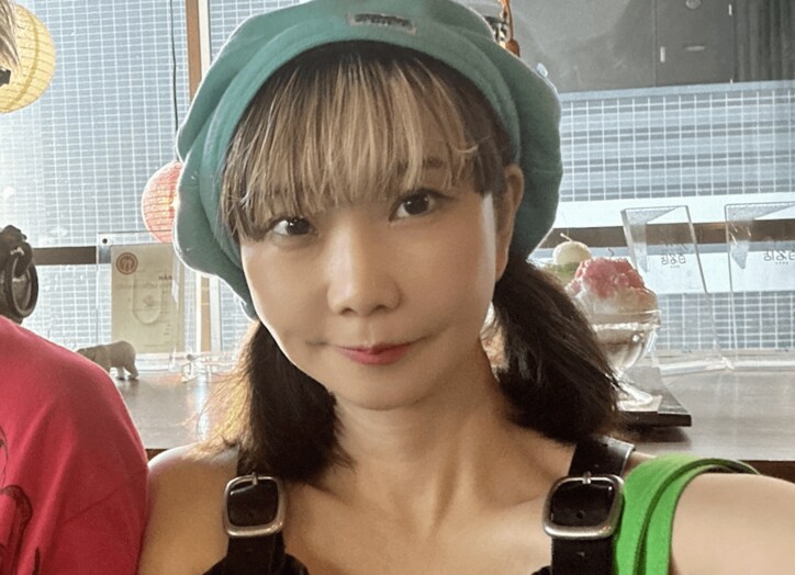 【写真・画像】17歳年下に猛アプローチ！子連れ再婚した49歳女性に「娘の方が夫と歳が近い」驚きの声　1枚目