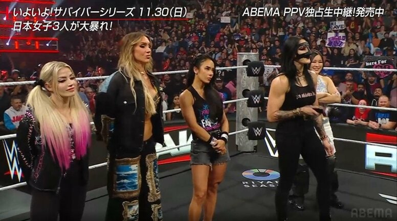 「やりすぎでしょ」“最恐”女子レスラー、手にしたマイクで… まさかの行動にファン騒然