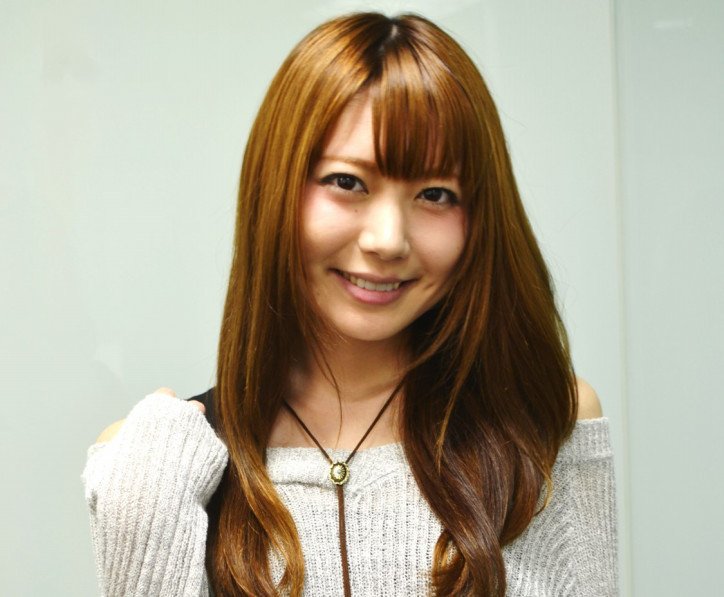 東城りお 美人女流麻雀プロで大人気も 厳しいコメントがグサッときます と悩み インタビュー 特集 Abema Times