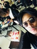 稲垣吾郎、香取慎吾の誕生日を祝福「吾郎ちゃんも写真撮りなよ~」に自撮り