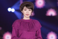 飯豊まりえ、杉咲花&中川大志との『花晴れ』ショットに「美男美女すぎる」「最高」の声