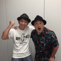 よゐこ･濱口優、極楽とんぼ･山本圭壱と10年ぶりの2ショット披露　2人のコントに期待する声続出