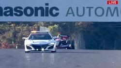 レースを先導！ホンダの絶版名車に「サイレン鳴るんだ」 サーキットで捉えた珍しい“仕事風景”に反響