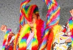 荒れた成人式で目立ちまくった新成人、27歳になった現在の姿に驚き「サングラス外すと赤ちゃんみたいな顔！」「大人になった！」