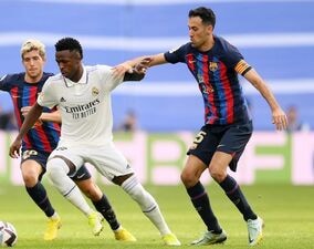 「ブスケッツが出てくるんだったら、日本に勝機あり」クラシコで“穴”となったスペイン代表MFの姿を見て、思い出された本田圭佑の言葉【現地発】