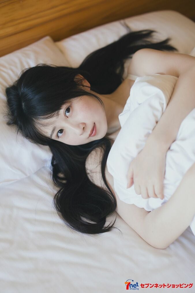 SKE48井上瑠夏の1st写真集 「私の全てが詰まっている」表紙カット3種が公開 2枚目