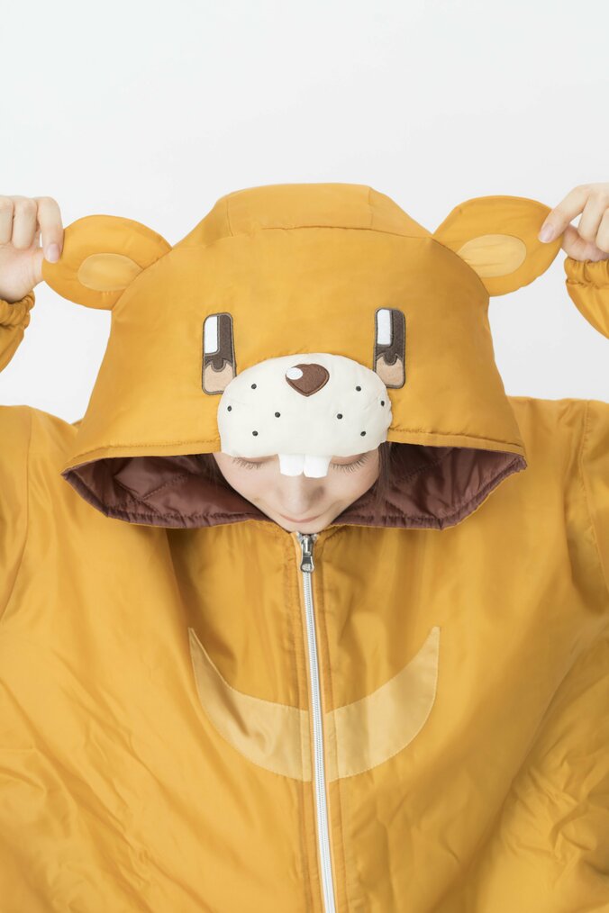 TVアニメ「NEW GAME!!」作中登場の「クマさん寝袋」をイメージしたルームウェアが登場 1枚目