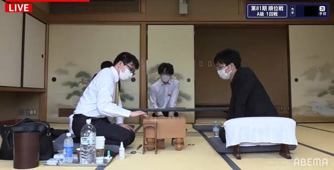 永瀬拓矢王座VS豊島将之九段 形勢は互角のまま夜戦へ突入／将棋・順位戦A級 1枚目