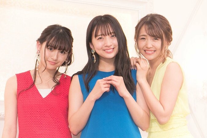 スパガ浅川梨奈・渡邉幸愛・志村理佳が初のイメージ作品をリリース、浅川は記者から”ライン”聞かれる 1枚目