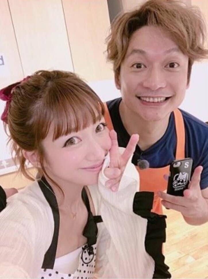 辻希美、稲垣吾郎＆海老蔵とアメブロガー3ショット披露　キャラ弁調理風景に反響