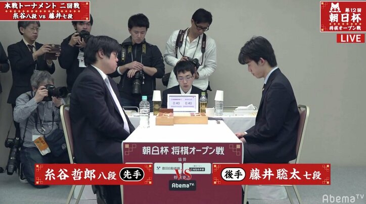 藤井聡太七段、史上2人目の連覇へA級棋士相手に連勝なるか　糸谷哲郎八段と対局中／将棋・朝日杯