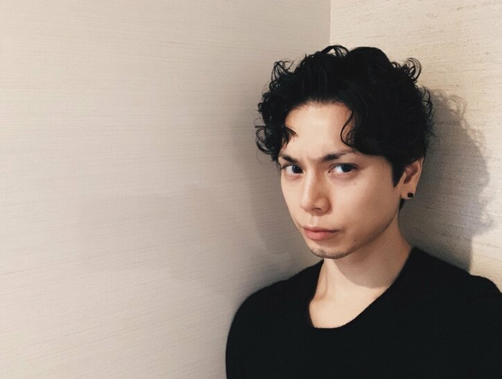 水嶋ヒロ、久々の“デコ出し”スタイルを公開「イケメン!」「素敵」の声