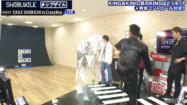 EXILE SHOKICHI「地元の札幌で同じチームだった」SWAY・青柳翔との関係を語る&CrazyBoyは剛速球披露!