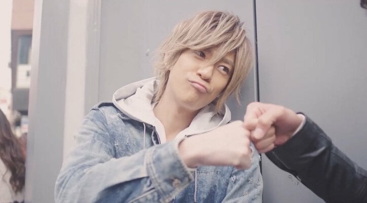 三浦翔平のギャル男姿に絶賛の声　「ごくせん」を思い出すファン続出