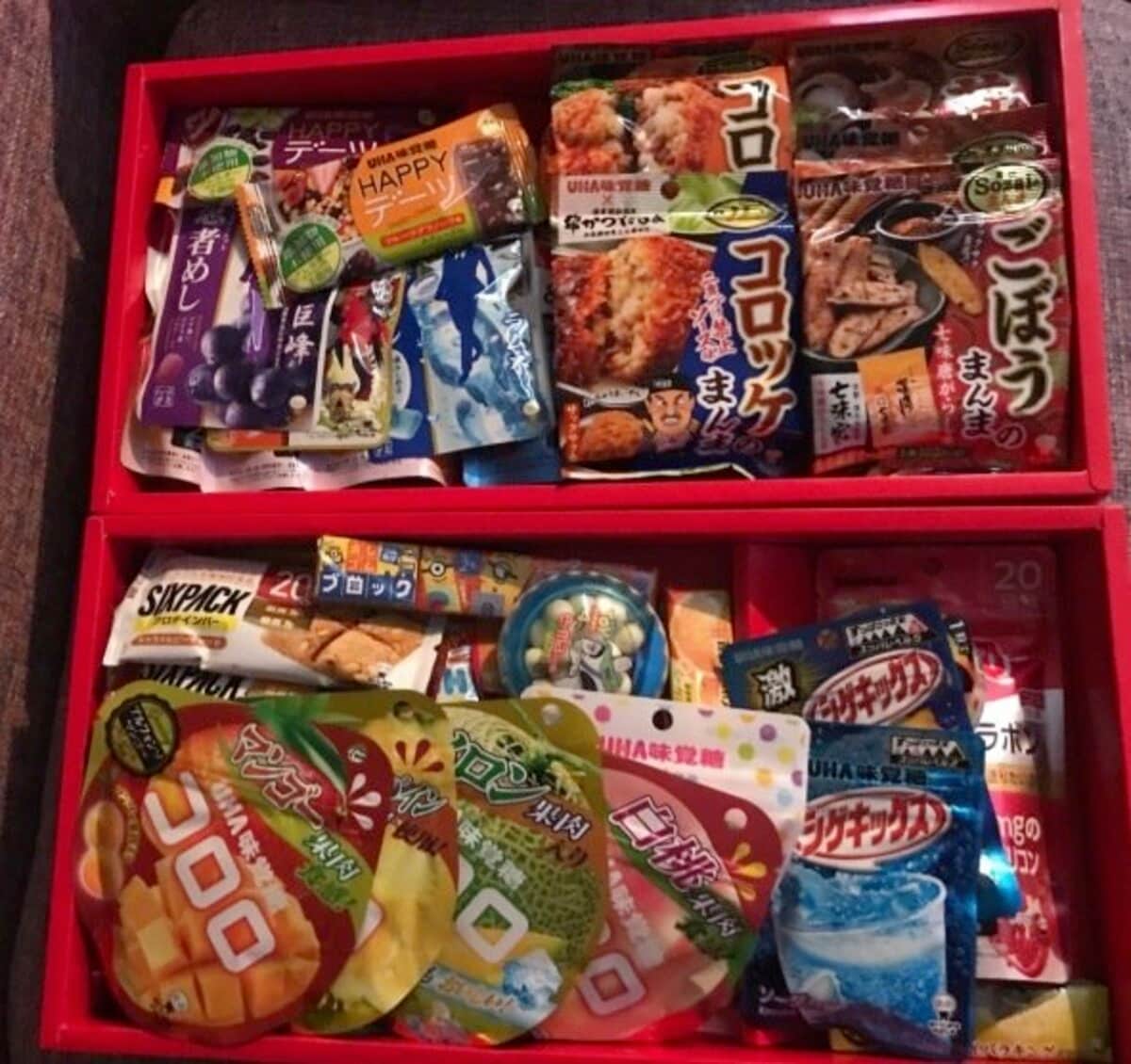 ざわちん、二段重ねのお菓子の詰め合わせが届いたことを報告「びっくり 