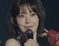 「世界一似合う」「中性的で好き」SAKURA、黒髪ショートボブに絶賛の声、CHAEWONも「個人的にはSAKURAの短い髪が大好き！」