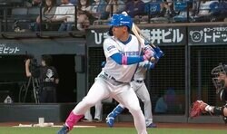 日本野球に通用するのか？ 弱点はインコース？　ついにベールを脱いだ「MLB逆輸入ルーキー」 日ハム加藤豪将、“NPB初打席初ヒット”から今後を分析