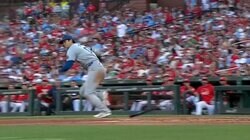 大谷翔平、第2打席は“振り逃げ”で出塁→37個目の盗塁成功で年間48.3盗塁ペース