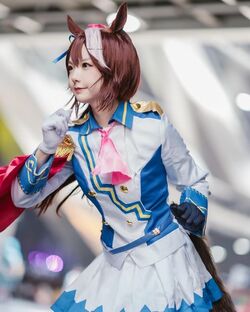 「ウマ娘」人気は海外にも波及！中国コスプレイヤー・桜群のトウカイテイオーなりきりショットに反響