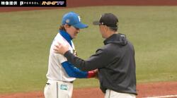 吉井&新庄、イケメンすぎるって…両監督がガッチリ握手をする“胸アツ光景”が話題「ジェントルマン」「涙出てくる」