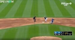 「もはや暴力」「ドリフトかよ！」大谷翔平が異次元スピードで“爆速走塁”→神スライディングを炸裂した瞬間　二塁へのタッチアップを大谷の次を打つ3番・フリーマンも大絶賛！