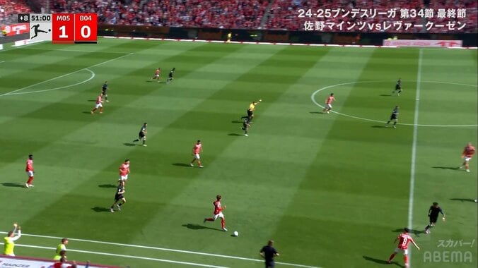 「もはや美しい」佐野海舟が“ドイツの至宝”から完璧ボール回収！「ヴィルツを簡単に封じるのエグいって」「まじですごい」スタジアム＆ベンチが大喝采の瞬間 5枚目