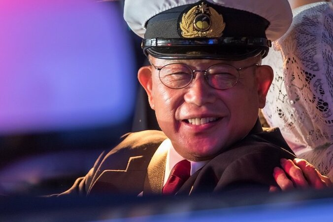 立川志らく、『家族はつらいよ』に初出演　場面写真解禁 3枚目