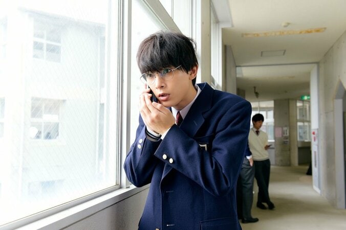 国宝級イケメン・吉沢亮が地味な男子に！『あのコの、トリコ。』で意識した“少女漫画っぽさ”の塩梅 3枚目