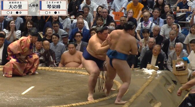 「このブルドーザーよ」大の里、蘇った“会心の出足”に館内喝采 「久々に出たストライク」元横綱・大乃国も太鼓判 3枚目