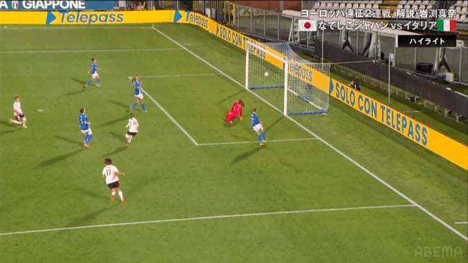 マンマミーア！長谷川唯の“華麗すぎるループシュート”にイタリア女子代表が唖然…GKが尻餅、DFが頭を抱えたスーパーゴールの瞬間 3枚目