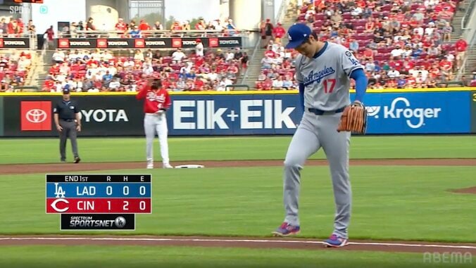 大谷翔平、緊急降板で初回に捉えた“足の異変” 長谷川滋利氏が察知した違和感「途中、お尻をポンポンと叩いていた」 2枚目
