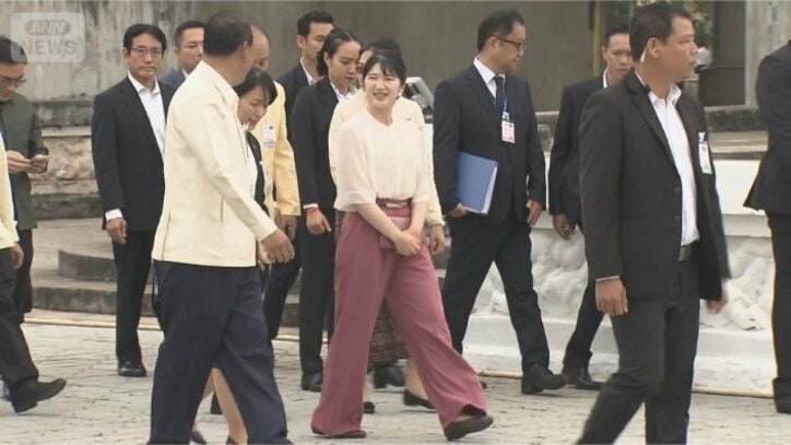 【写真まとめ】民族衣装をまとって　笑顔にあふれた愛子さまのラオス訪問の様子をたっぷりと　端正なペールブルーで出発　乾杯は華やかなピンクで　そのファッションにも注目【初の外国公式訪問】