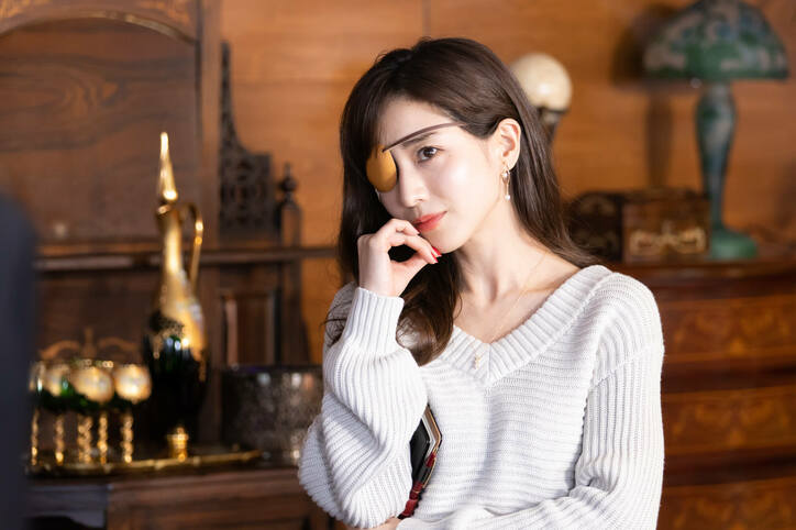 眼帯を外しアユを脅迫、マサに婚姻届を突きつける！田中みな実の怪演がエスカレート 『Ｍ 愛すべき人がいて』第3話