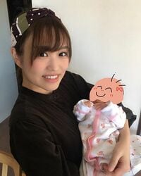 伊藤かりん、赤ちゃんを抱いた「ママ感半端ない」オフショットに反響　「母性が溢れてる」