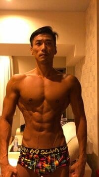 金子賢　3ケ月で約12キロ減、お腹まで浮き出た血管に「彫刻のよう」の声