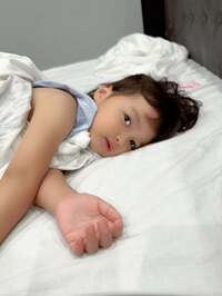 アレクサンダー『美人さまの寝起き』